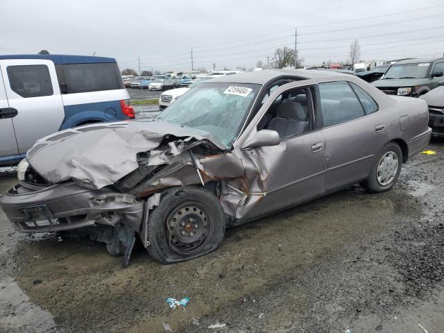 1992 TOYOTA CAMRY LE, 