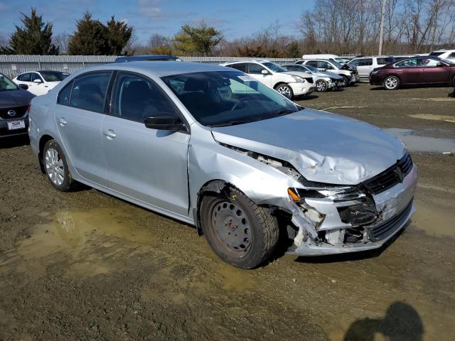 3VW2K7AJ6CM355627 - 2012 VOLKSWAGEN JETTA BASE SILVER photo 4