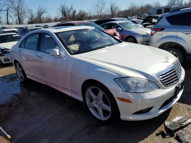 WDDNG71X29A260936 - 2009 MERCEDES-BENZ S 550 WHITE photo 4