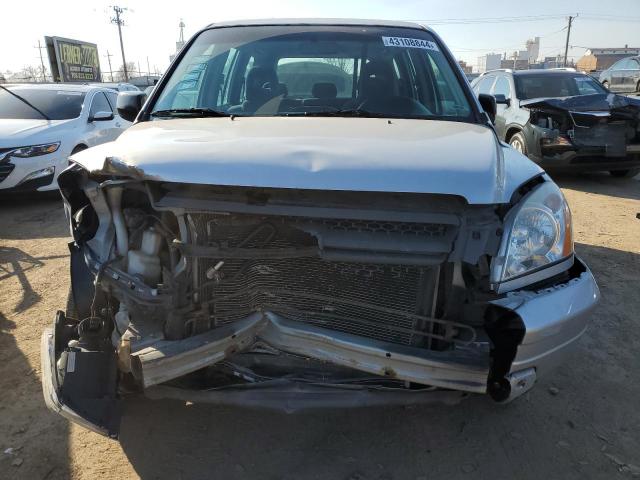 2HKYF18184H532643 - 2004 HONDA PILOT LX SILVER photo 5