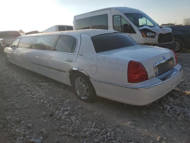 1L1FM88W07Y630065 - 2007 LINCOLN TOWN CAR EXECUTIVE WHITE photo 2