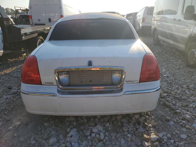 1L1FM88W07Y630065 - 2007 LINCOLN TOWN CAR EXECUTIVE WHITE photo 6