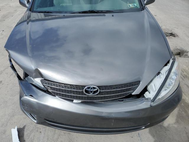 4T1BE32K53U673918 - 2003 TOYOTA CAMRY LE GRAY photo 11