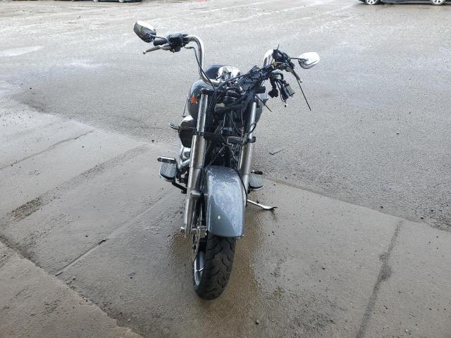 1HD1KHC16MB622502 - 2021 HARLEY-DAVIDSON FLTRX 灰色 照片 2