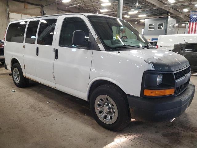 1GCUHAD41A1114419 - 2010 CHEVROLET EXPRESS G1 WHITE photo 4