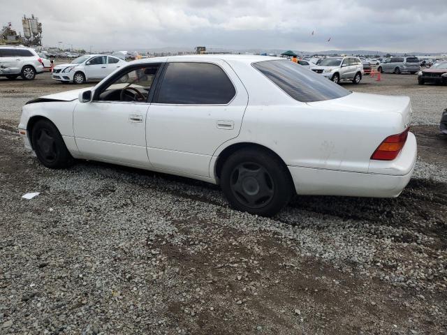 JT8BH28F0W0135864 - 1998 LEXUS LS 400 WHITE photo 2