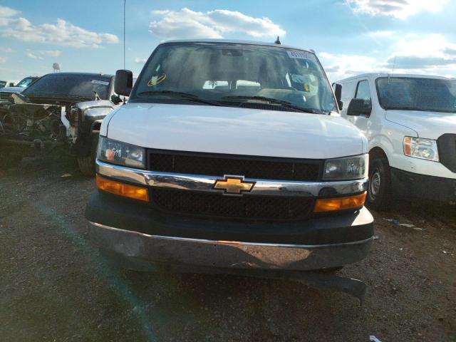 1GAZGPFG7K1230818 - 2019 CHEVROLET EXPRESS G3 LT WHITE photo 5