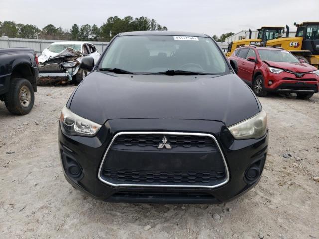 4A4AP3AU3FE021111 - 2015 MITSUBISHI OUTLANDER ES BLACK photo 5