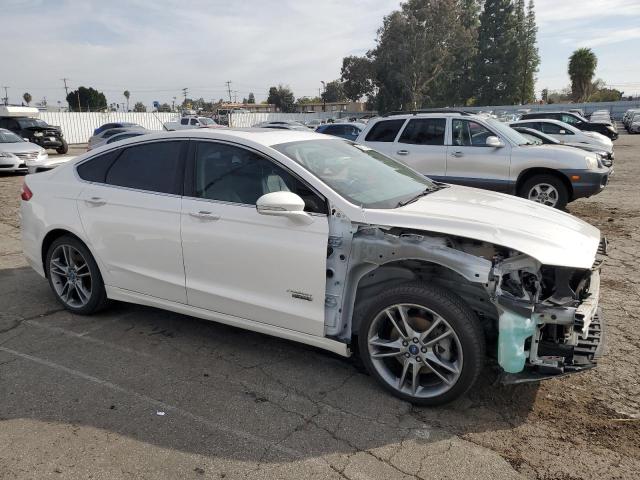 3FA6P0SU0DR373699 - 2013 FORD FUSION TITANIUM PHEV WHITE photo 4