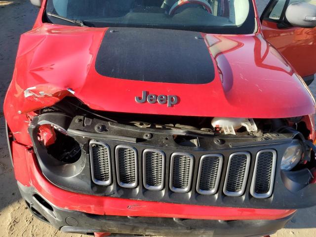 ZACCJBCT8FPB30574 - 2015 JEEP RENEGADE TRAILHAWK RED photo 11