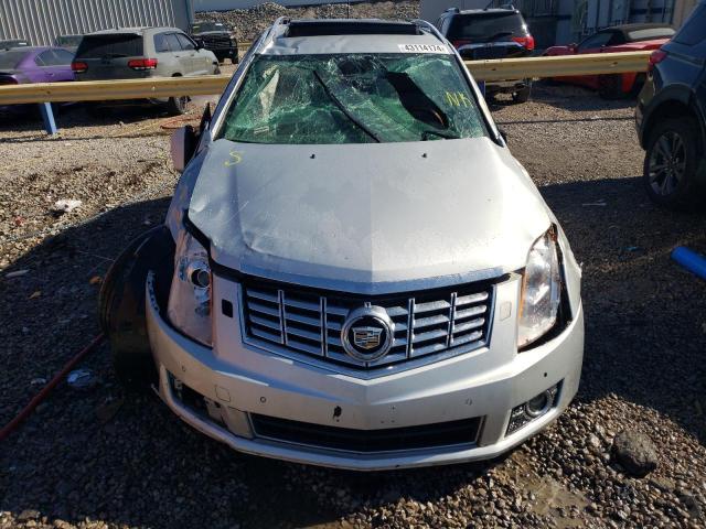 3GYFNBEY8BS551434 - 2011 CADILLAC SRX PERFORMANCE COLLECTION SILVER photo 5