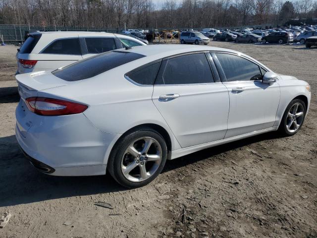 3FA6P0H99FR217053 - 2015 FORD FUSION SE WHITE photo 3