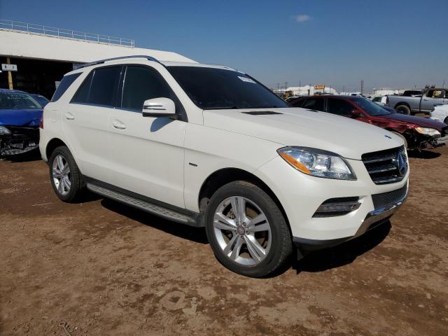 4JGDA2EB9CA024800 - 2012 MERCEDES-BENZ ML 350 BLUETEC WHITE photo 4