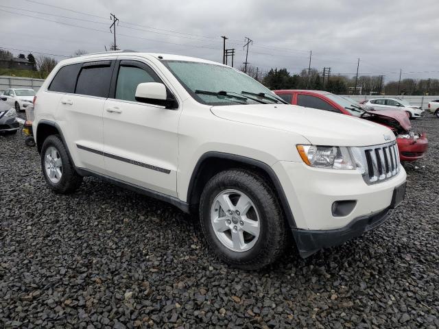 1C4RJEAG2CC185880 - 2012 JEEP GRAND CHER LAREDO WHITE photo 4