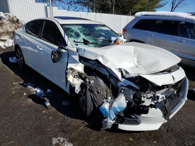 1N4BL4CW2KC252041 - 2019 NISSAN ALTIMA SR WHITE photo 4