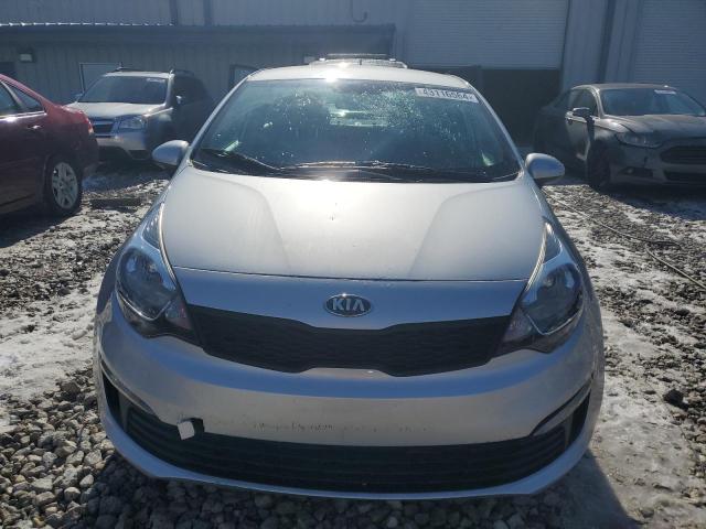 KNADM4A32H6063080 - 2017 KIA RIO LX SILVER photo 5