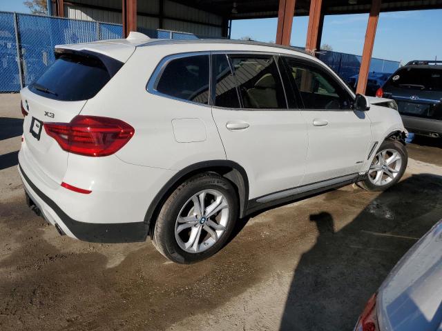 5UXTR9C50JLC72970 - 2018 BMW X3 XDRIVE30I WHITE photo 3