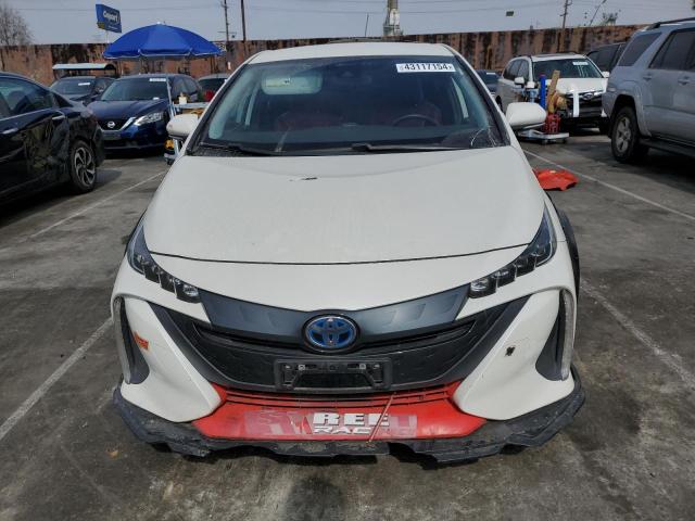 JTDKARFPXL3146603 - 2020 TOYOTA PRIUS PRIM LE WHITE photo 5