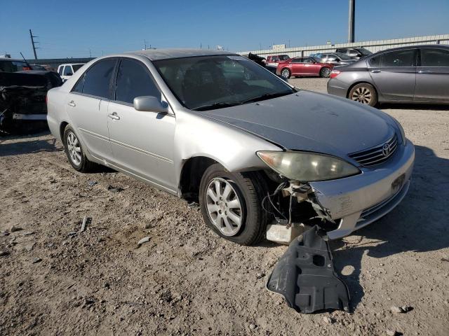 4T1BE30K55U091503 - 2005 TOYOTA CAMRY LE SILVER photo 4