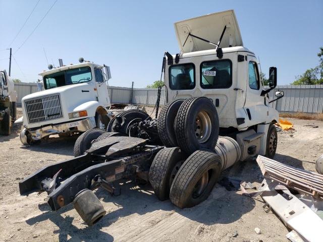 3AKJHLDR9NSNM2255 - 2022 FREIGHTLINER CASCADIA 1 WHITE photo 4