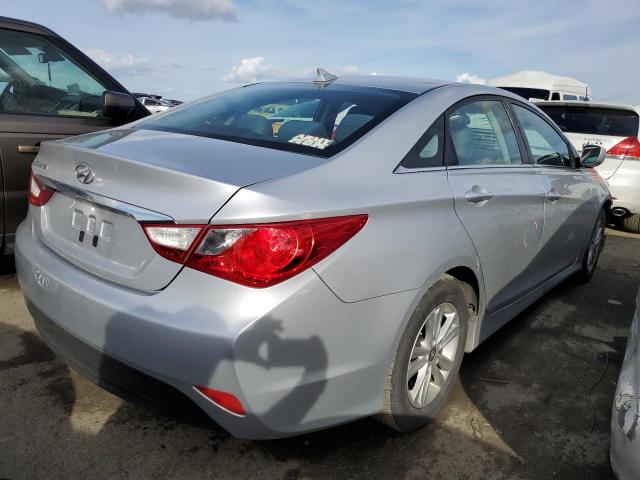 5NPEB4AC3EH935023 - 2014 HYUNDAI SONATA GLS SILVER photo 3