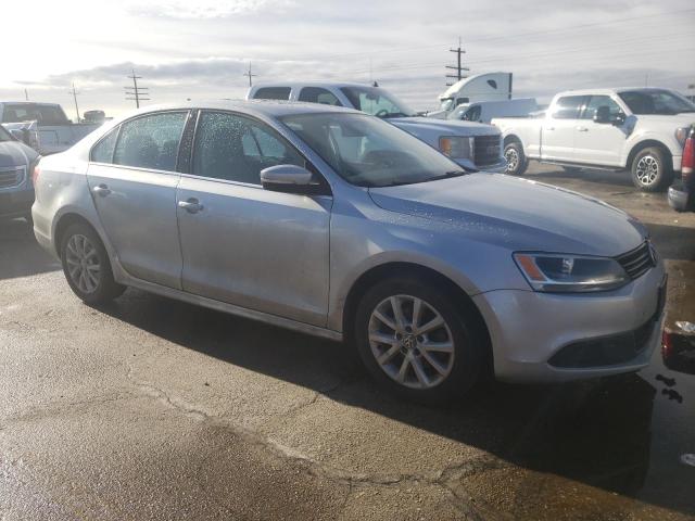 3VWD17AJXEM350445 - 2014 VOLKSWAGEN JETTA SE SILVER photo 4