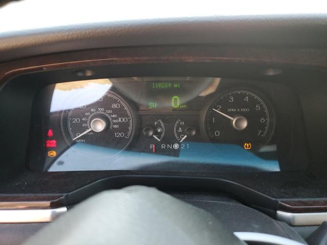 2L1FM88W58X658705 - 2008 LINCOLN TOWN CAR EXECUTIVE WHITE photo 9