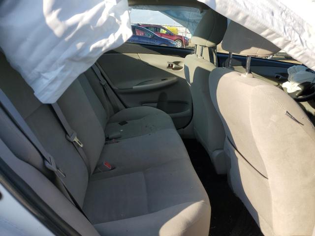 2T1BU4EE7CC774071 - 2012 TOYOTA COROLLA BASE WHITE photo 10