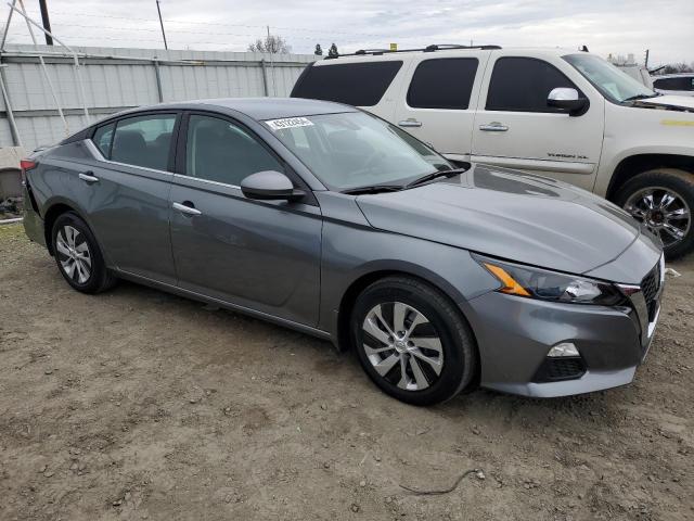 1N4BL4BV0NN402147 - 2022 NISSAN ALTIMA S GRAY photo 4