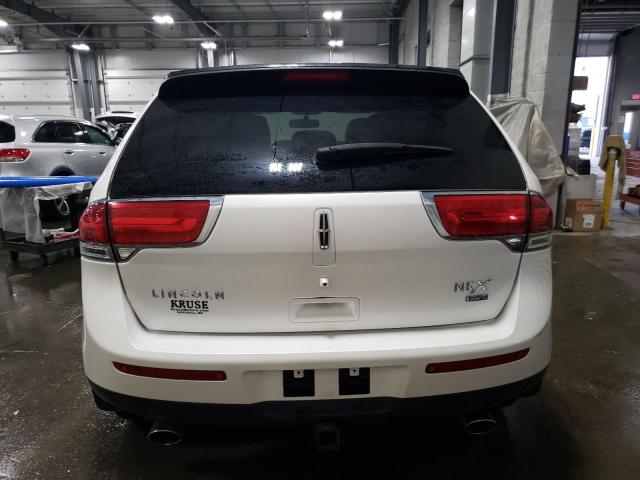 2LMDJ8JK2DBL45306 - 2013 LINCOLN MKX WHITE photo 6