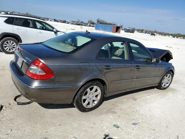 WDBUF22X68B239749 - 2008 MERCEDES-BENZ E 320 CDI GRAY photo 3