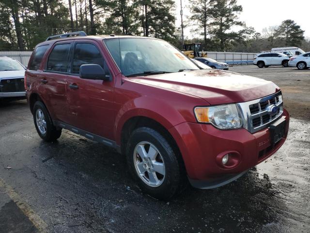 1FMCU0D79CKB58589 - 2012 FORD ESCAPE XLT RED photo 4