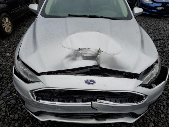 3FA6P0HD3KR216883 - 2019 FORD FUSION SE SILVER photo 11