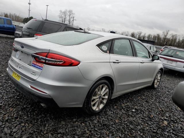 3FA6P0HD3KR216883 - 2019 FORD FUSION SE SILVER photo 3