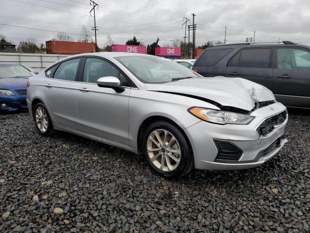 3FA6P0HD3KR216883 - 2019 FORD FUSION SE SILVER photo 4