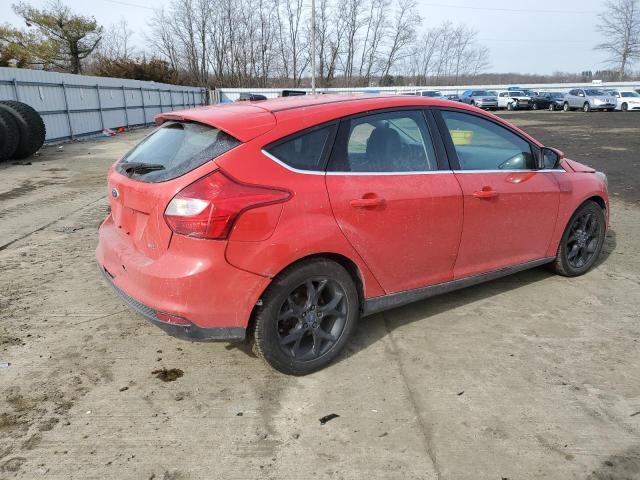 1FAHP3M2XCL334105 - 2012 FORD FOCUS SEL RED photo 3