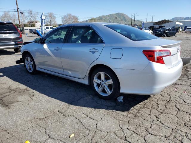 4T1BF1FK0CU049729 - 2012 TOYOTA CAMRY BASE SILVER photo 2