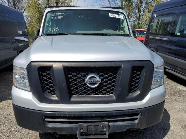 1N6BF0KY6JN812463 - 2018 NISSAN NV 1500 S SILVER photo 5