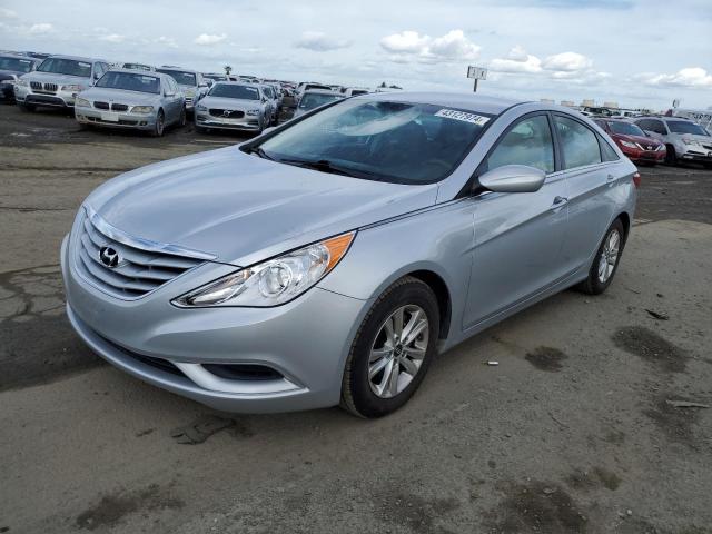 5NPEB4AC1DH681858 - 2013 HYUNDAI SONATA GLS SILVER photo 1