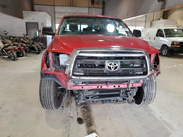 5TFUY5F1XCX264197 - 2012 TOYOTA TUNDRA DOUBLE CAB SR5 RED photo 5