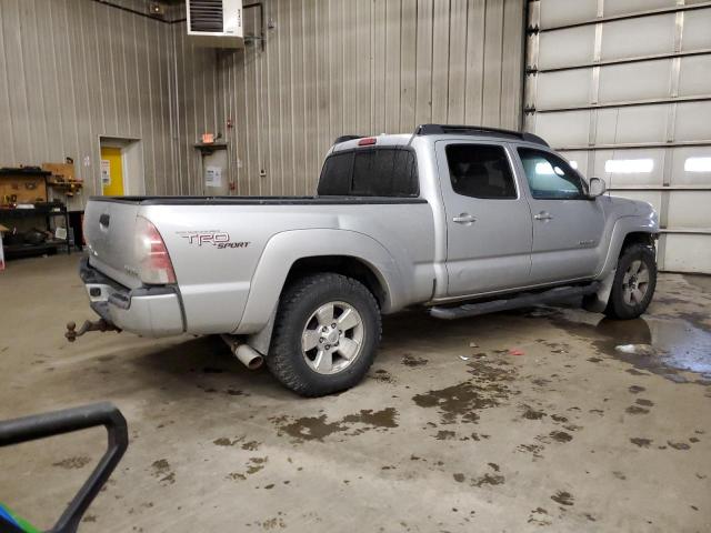 3TMMU4FN5AM016032 - 2010 TOYOTA TACOMA DOUBLE CAB LONG BED SILVER photo 3