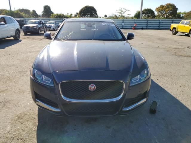 SAJBE4BVXHCY27493 - 2017 JAGUAR XF PRESTIGE BLUE photo 5