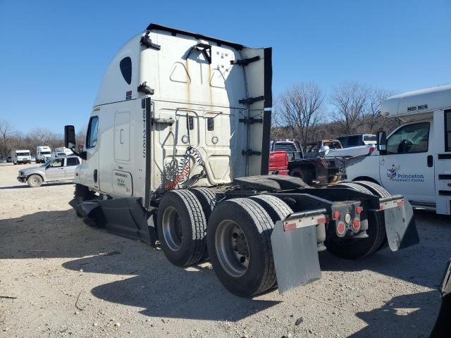 3AKJGLD54GSGU7372 - 2016 FREIGHTLINER CASCADIA 1 WHITE photo 3