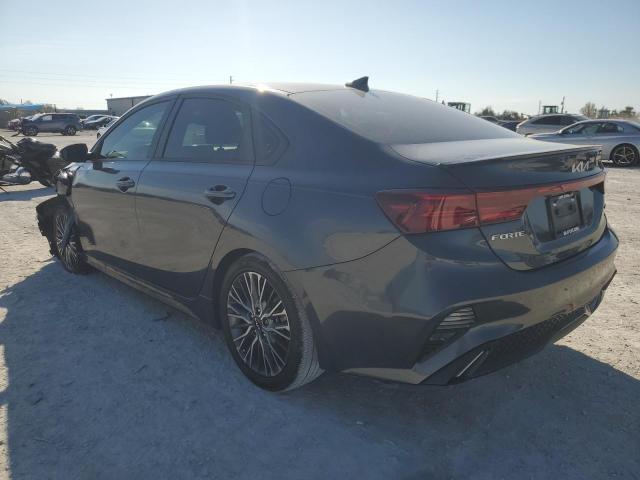 3KPF54AD8NE421676 - 2022 KIA FORTE GT LINE GRAY photo 2