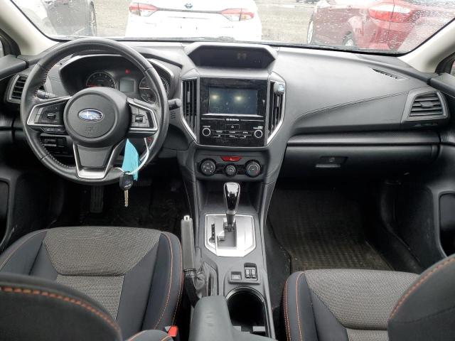 JF2GTABC7JH232179 - 2018 SUBARU CROSSTREK PREMIUM 银色 照片 8