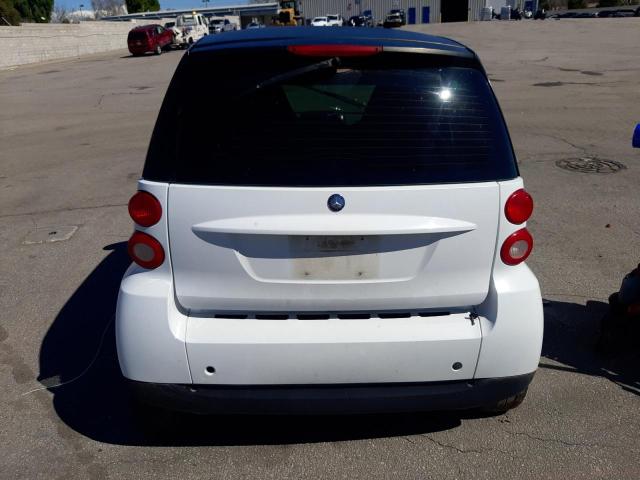 WMEEJ31X29K239245 - 2009 SMART FORTWO PURE WHITE photo 6