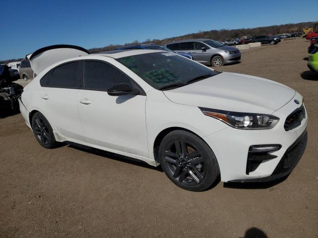 3KPF34AD3ME325460 - 2021 KIA FORTE GT LINE WHITE photo 4