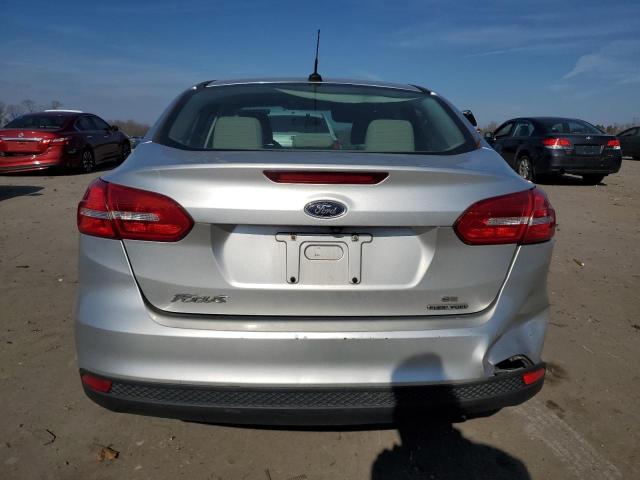 1FADP3F27FL216173 - 2015 FORD FOCUS SE SILVER photo 6