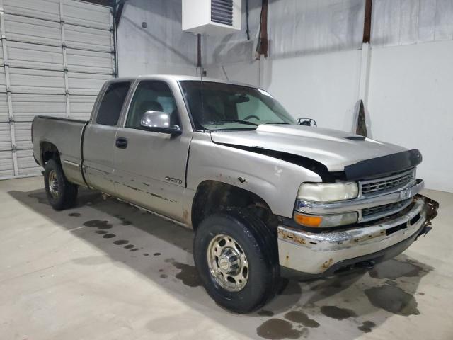 1GCGK29U52Z235714 - 2002 CHEVROLET SILVERADO K2500 BEIGE photo 4