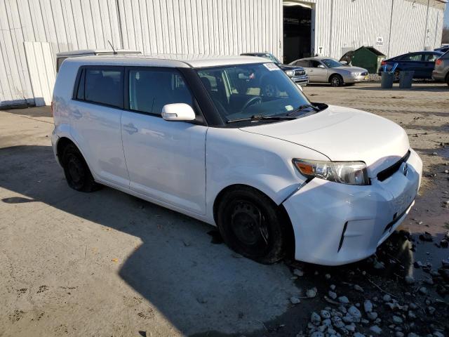 JTLZE4FE5CJ012117 - 2012 TOYOTA SCION XB Weiß Foto 4